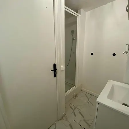 Charming - 6p * Paris